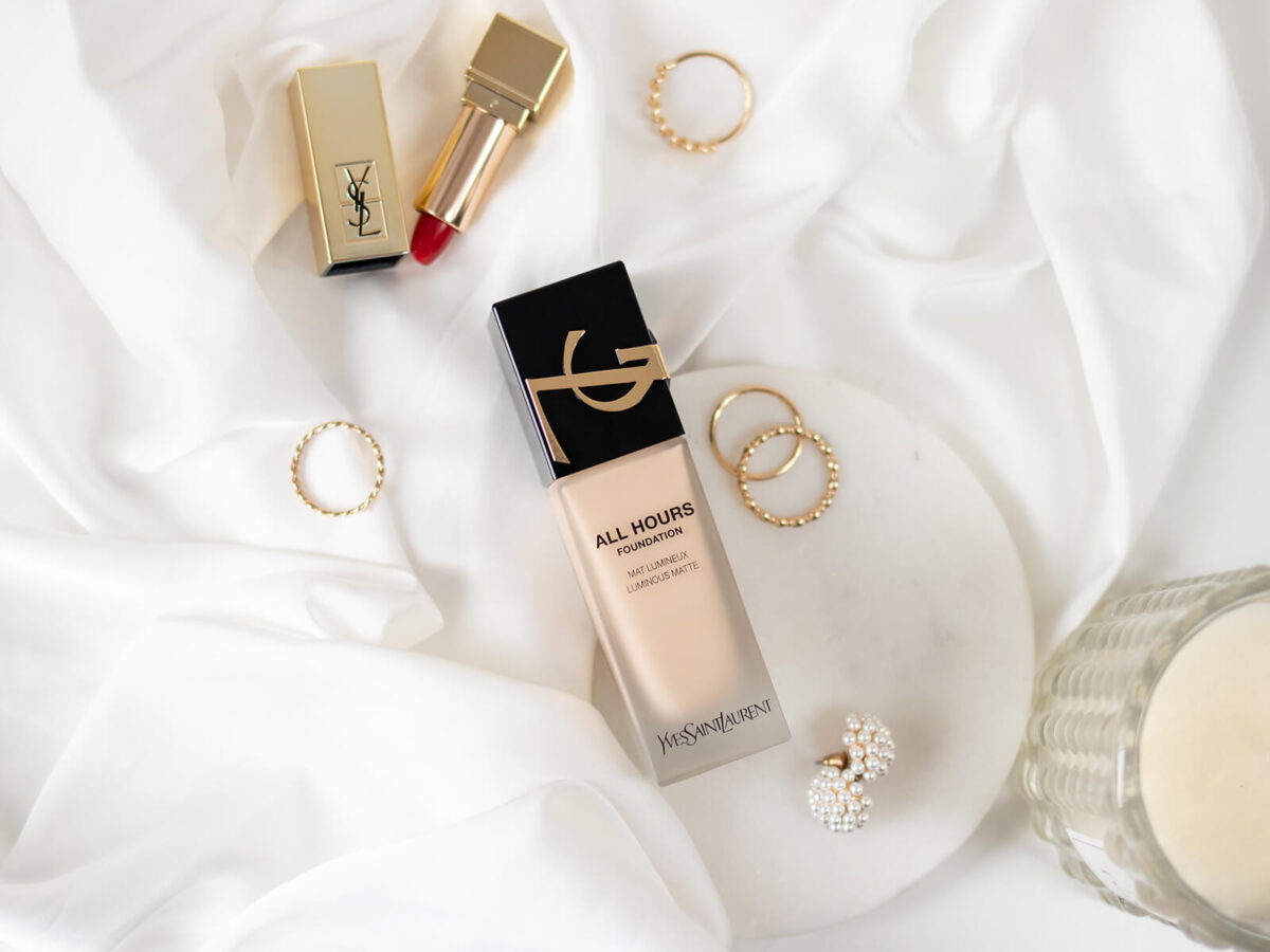 podklad yves saint laurent all hours